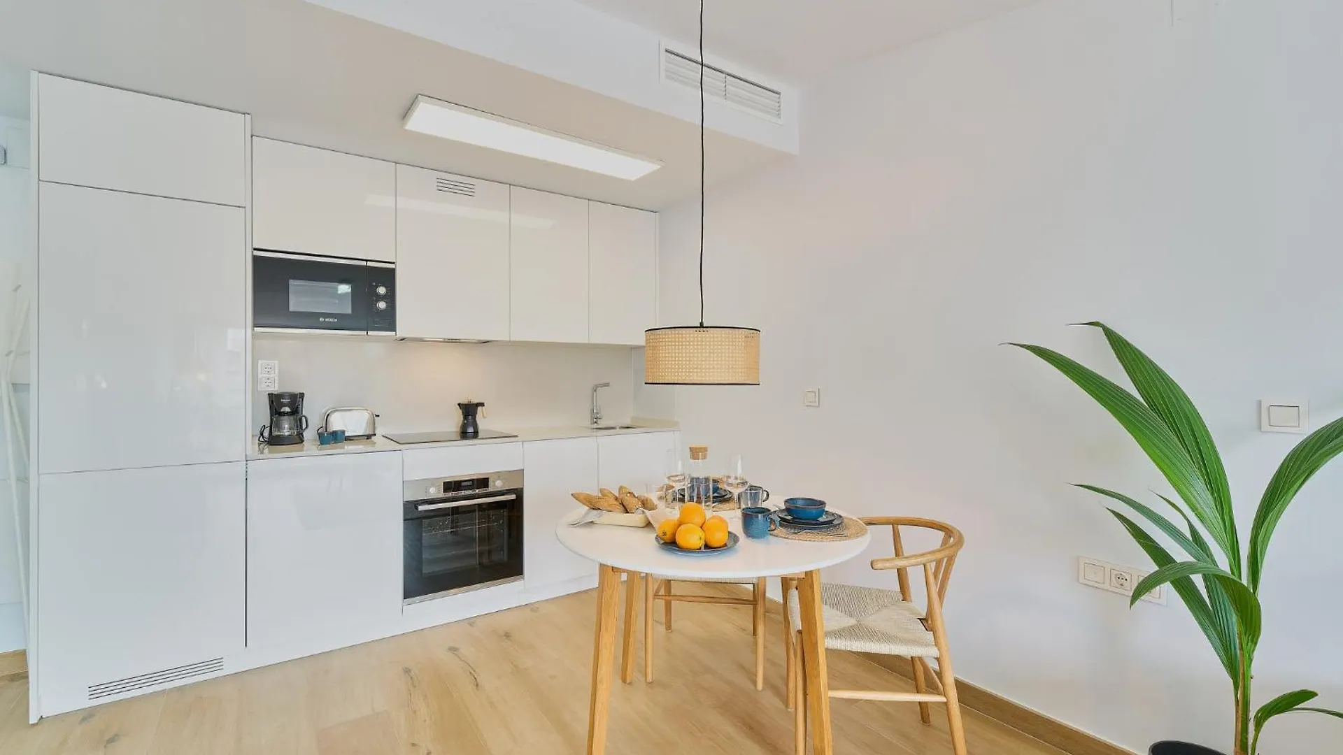Atarazanas Penthouse By Lovely Rentals Малага 0*,