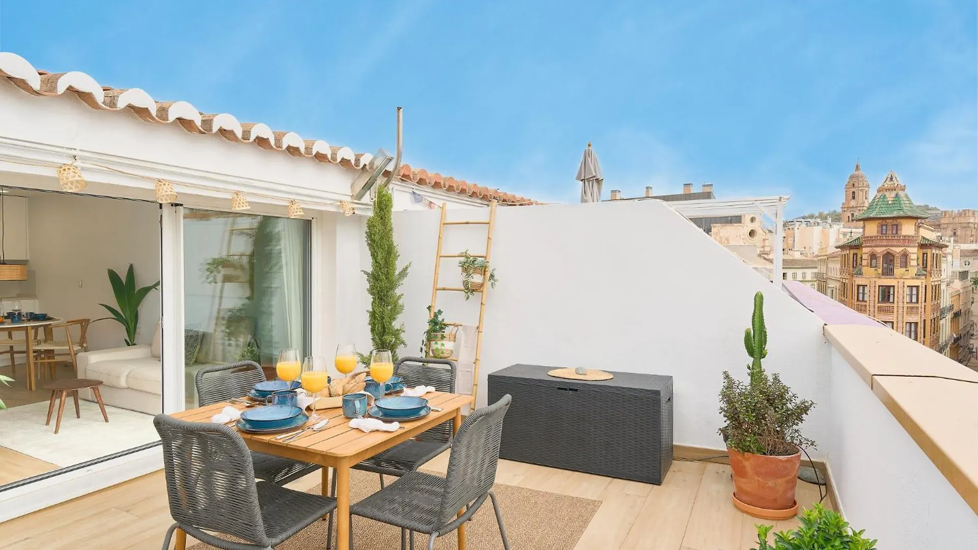 Atarazanas Penthouse By Lovely Rentals Malaga Apartment