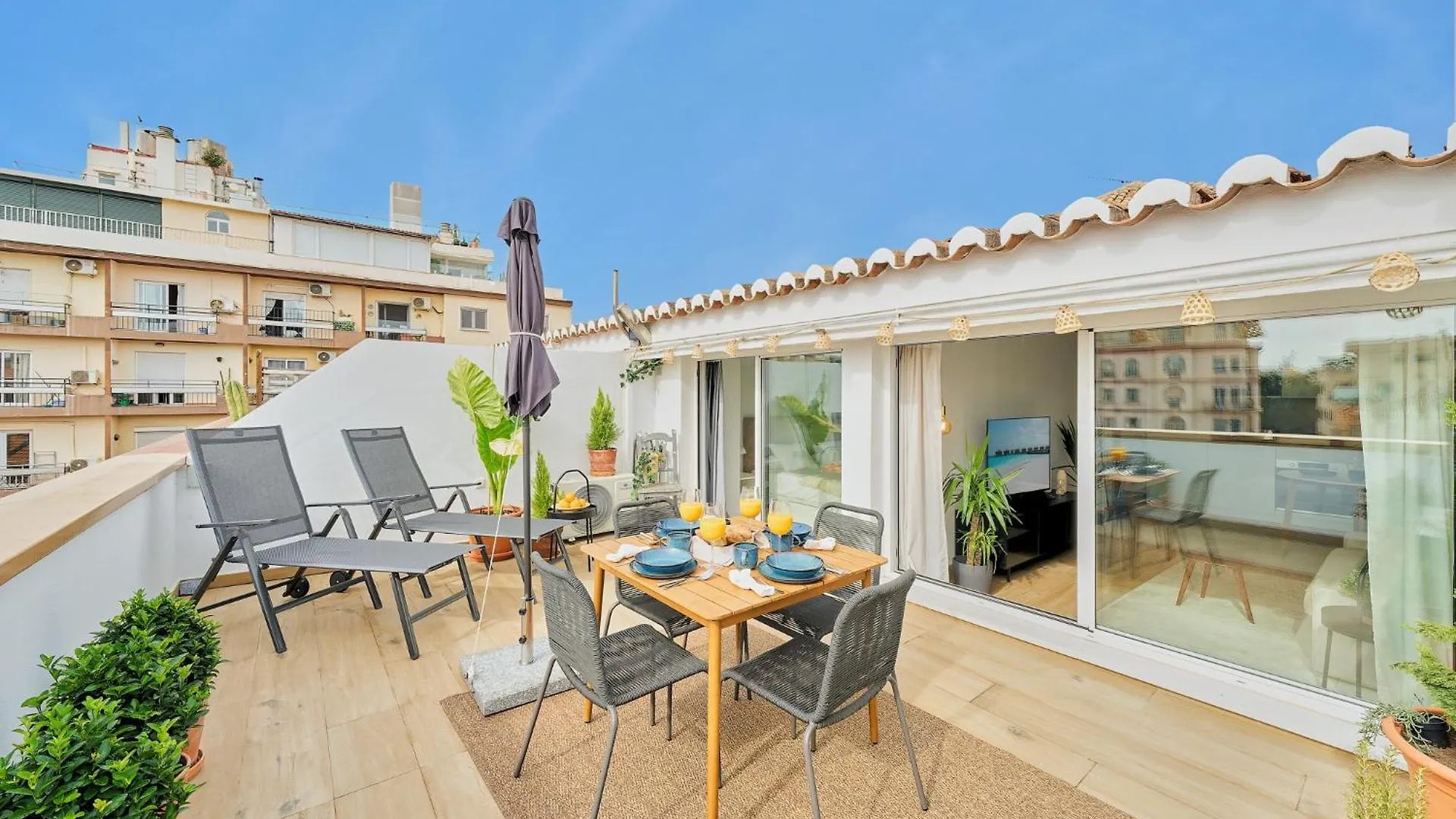 Atarazanas Penthouse By Lovely Rentals Malaga