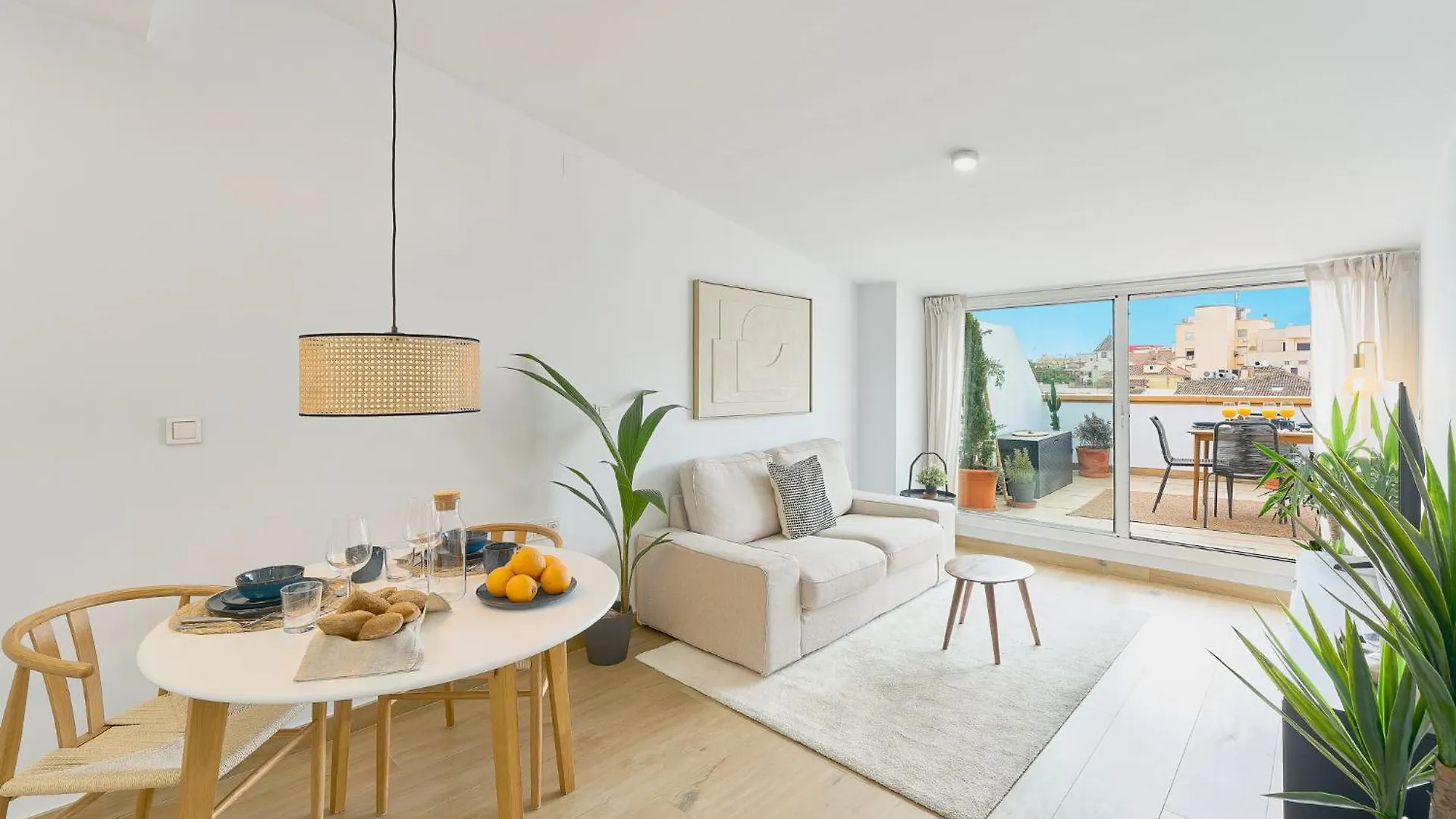 Atarazanas Penthouse By Lovely Rentals Malaga Spain